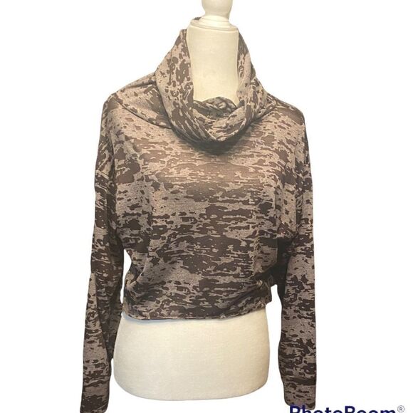 House of Vansickle Athleisure Women’s Top Made in USA - Picture 6 of 6